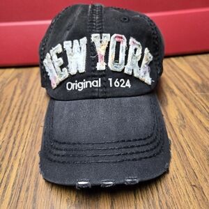 Robin Ruth Black Cotton Cap